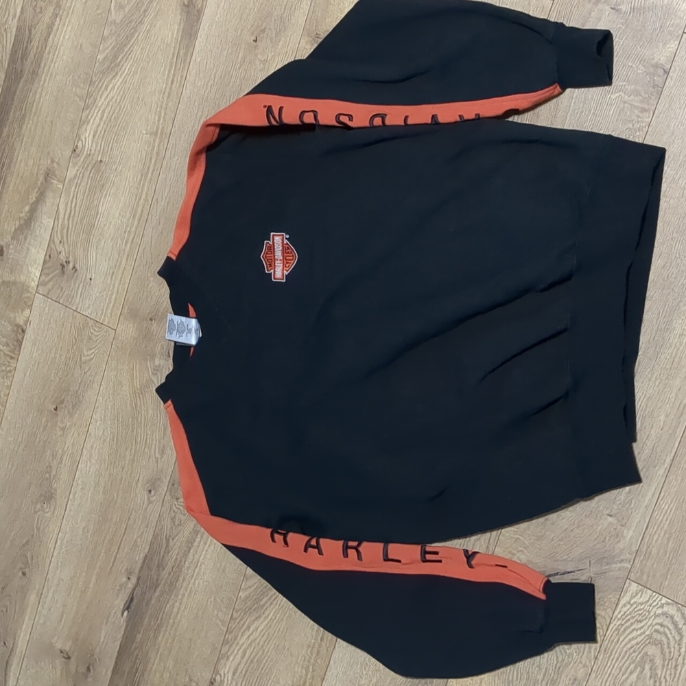 Harley Davidson V neck Sweatshirt Orange Black Appleton WI Size Medium